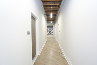 OGGI Lofts in Kansas City, MO - Building Photo - Interior Photo