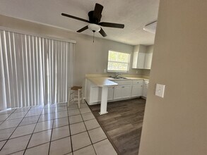 469 Emerald Rd in Ocala, FL - Building Photo - Building Photo