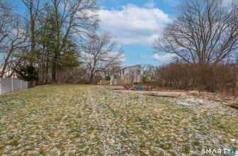 335 Commonwealth Ave in New Britain, CT - Building Photo - Building Photo