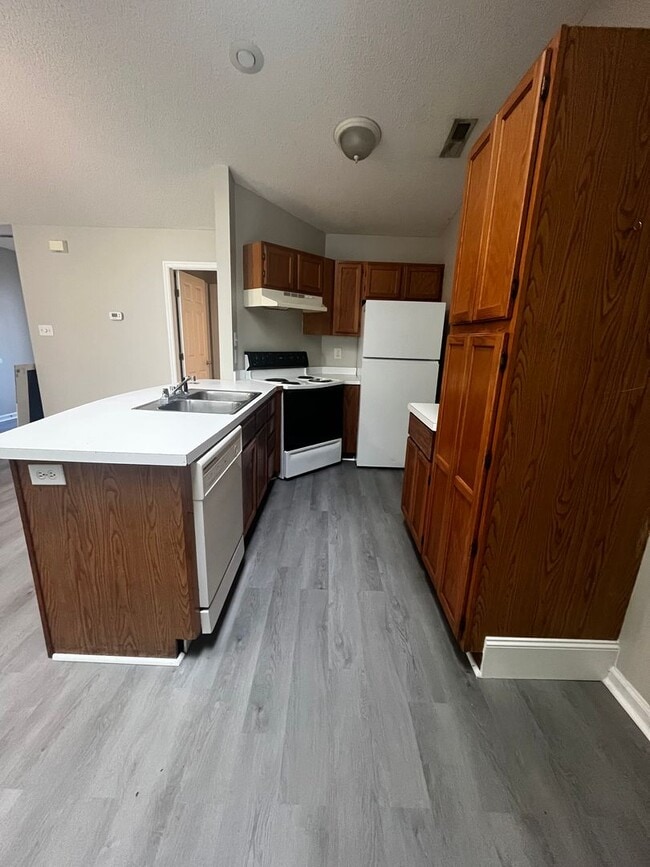 property at 3822 Blue Grass Ct