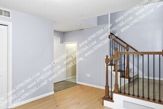 9140 Greenspire Dr in West Des Moines, IA - Building Photo - Building Photo