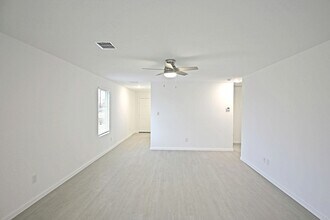 9902 Mather Wy in Converse, TX - Building Photo - Building Photo