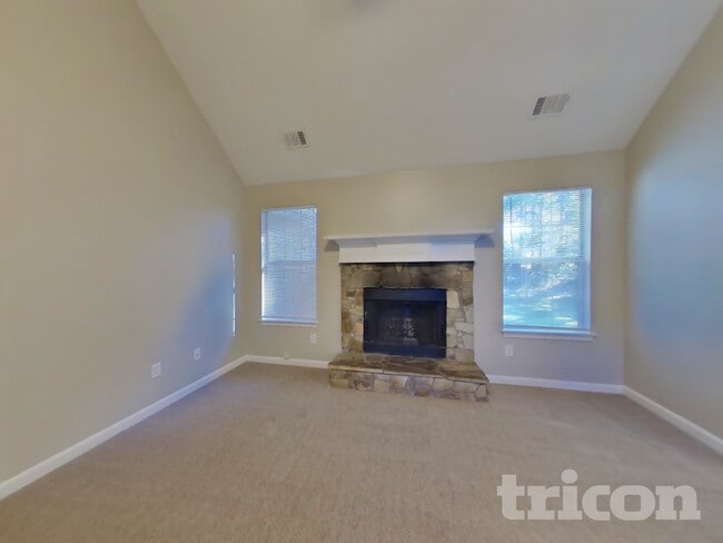 538 Grove Pointe Ct in Locust Grove, GA - Foto de edificio - Building Photo