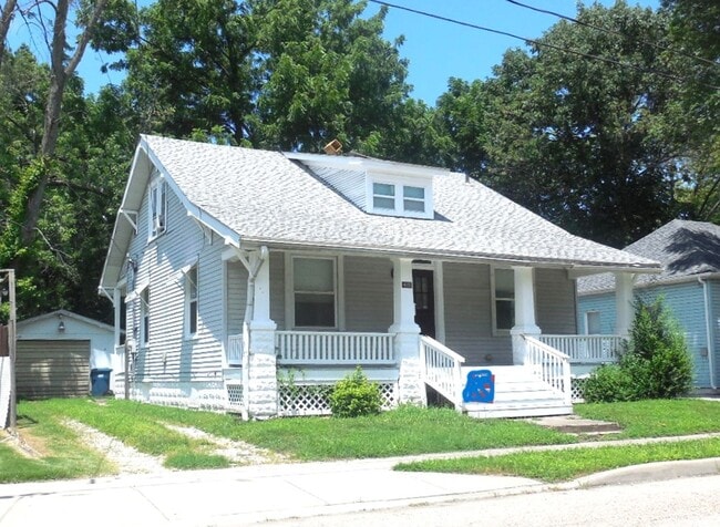 property at 413 E Schwarz St