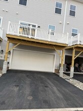 11 Atkins Dr in Bridgeport, PA - Building Photo - Building Photo