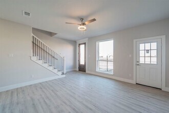 1611 Mignon Dr in Arlington, TX - Building Photo - Building Photo