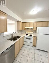 2627 McCowan Rd in Toronto, ON - Building Photo - Building Photo