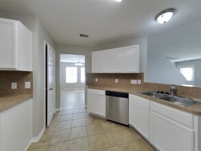 2034 Indian Clearing Trail in Rosenberg, TX - Building Photo - Building Photo