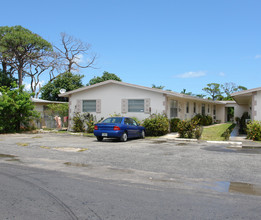 1180 SW 25th Ave in Fort Lauderdale, FL - Building Photo - Building Photo