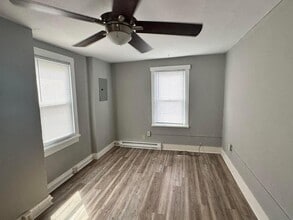 166 N Sandusky St in Delaware, OH - Building Photo - Building Photo