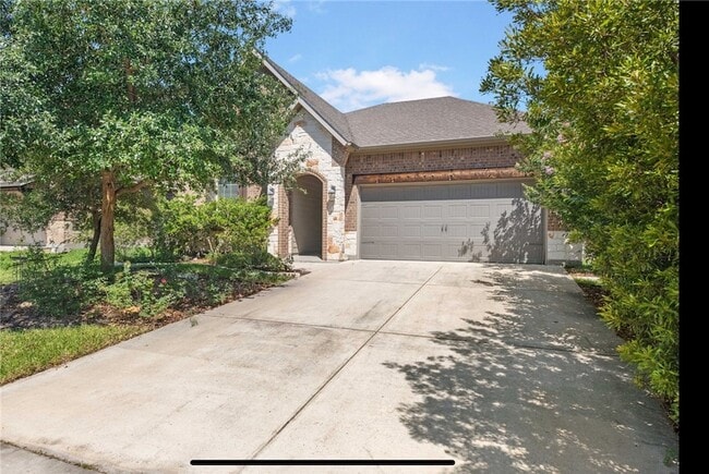 property at 2528 Kinnersley Ln