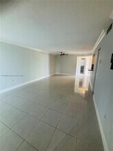 4720 NW 97th Ct in Doral, FL - Building Photo - Building Photo