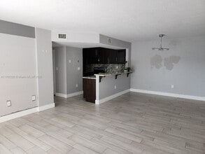 8610 SW 212th St in Cutler Bay, FL - Building Photo - Building Photo