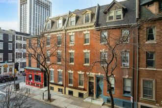 1953 Locust St in Philadelphia, PA - Building Photo - Primary Photo