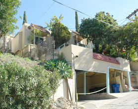 3965-3967 Cumberland Ave in Los Angeles, CA - Building Photo - Building Photo