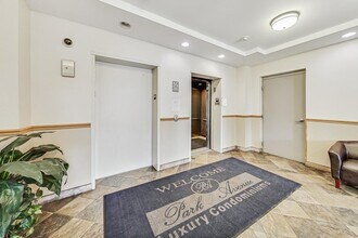 6559 W George St in Chicago, IL - Building Photo - Building Photo