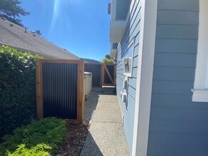 4823 Vista View Crescent in Nanaimo, BC - Building Photo - Building Photo