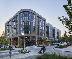 Grand Street Commons in Seattle, WA - Building Photo