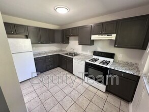 238 Diston Ln in Springdale, OH - Building Photo - Building Photo