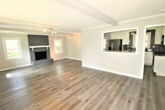 12011 Merriweather Dr in Charlotte, NC - Building Photo - Building Photo