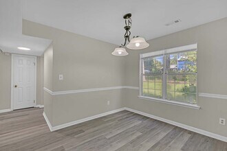 525 Great Park Dr in Newport News, VA - Building Photo - Building Photo