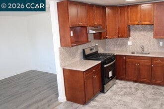 3800 Waller Ave in Richmond, CA - Building Photo - Building Photo