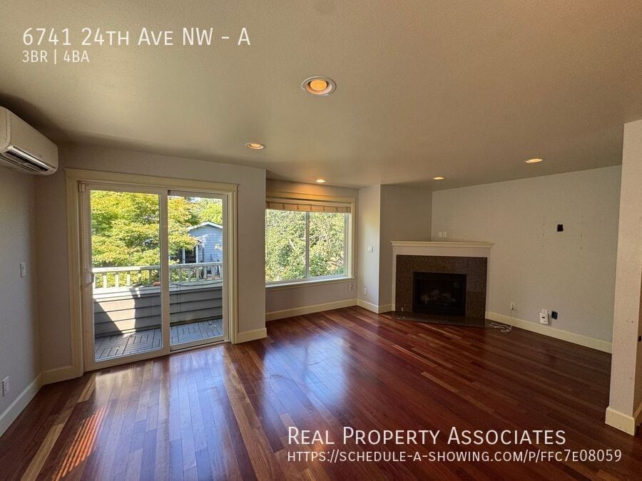 6741 24th Ave NW in Seattle, WA - Building Photo