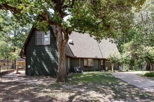 137 Oak Haven Dr in Gun Barrel City, TX - Building Photo