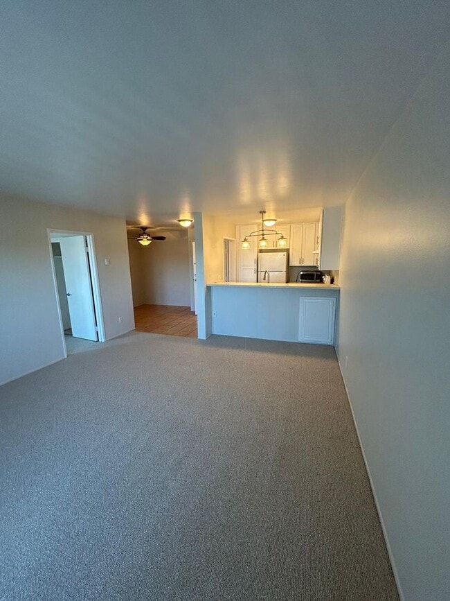 6924 Hyde Park Dr in San Diego, CA - Building Photo - Building Photo