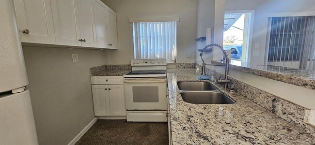 1625 Rodman St, Unit E in Hollywood, FL - Foto de edificio - Building Photo