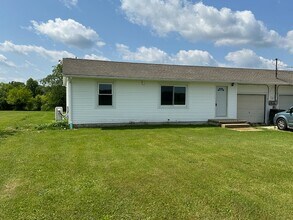 3202 Shaffer Rd in Atwater, OH - Building Photo - Building Photo