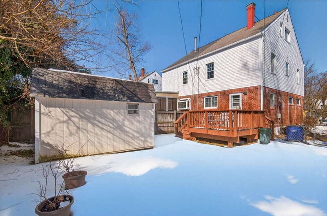 2207 Sweetbriar Dr in Alexandria, VA - Building Photo - Building Photo