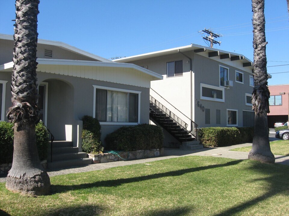 1632-1640 Lake St in Glendale, CA - Building Photo