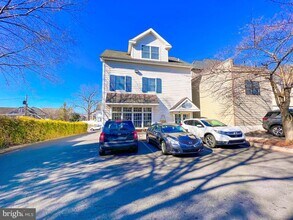83 S Hamilton St in Doylestown, PA - Building Photo - Building Photo