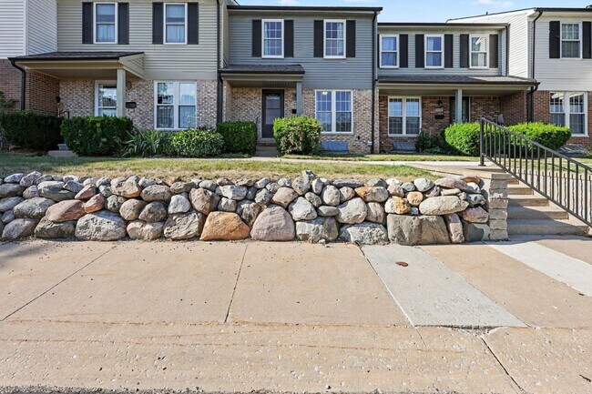 property at 3422 Burbank Dr
