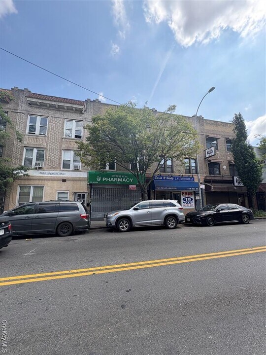 11-05 Cypress Ave in Queens, NY - Building Photo