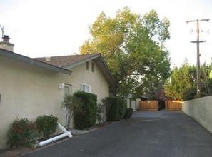 Four-Plex in Fresno, CA - Building Photo - Building Photo