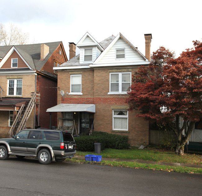 320 Gaston Ave in Fairmont, WV - Building Photo - Building Photo