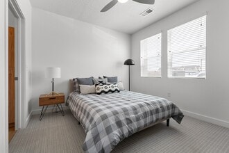 The Henley Apartments in Cedar City, UT - Foto de edificio - Building Photo