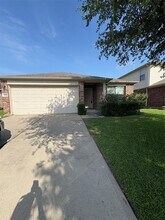 1102 Honeysuckle Vine Dr in Rosenberg, TX - Building Photo - Building Photo