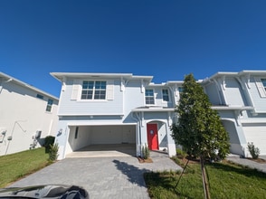 19673 Whispering Crk Rd in Loxahatchee, FL - Building Photo - Building Photo