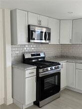 170 Hendrick St in Providence, RI - Building Photo - Building Photo