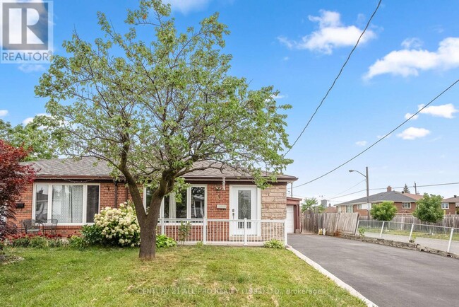 property at 84 Goldsboro Rd
