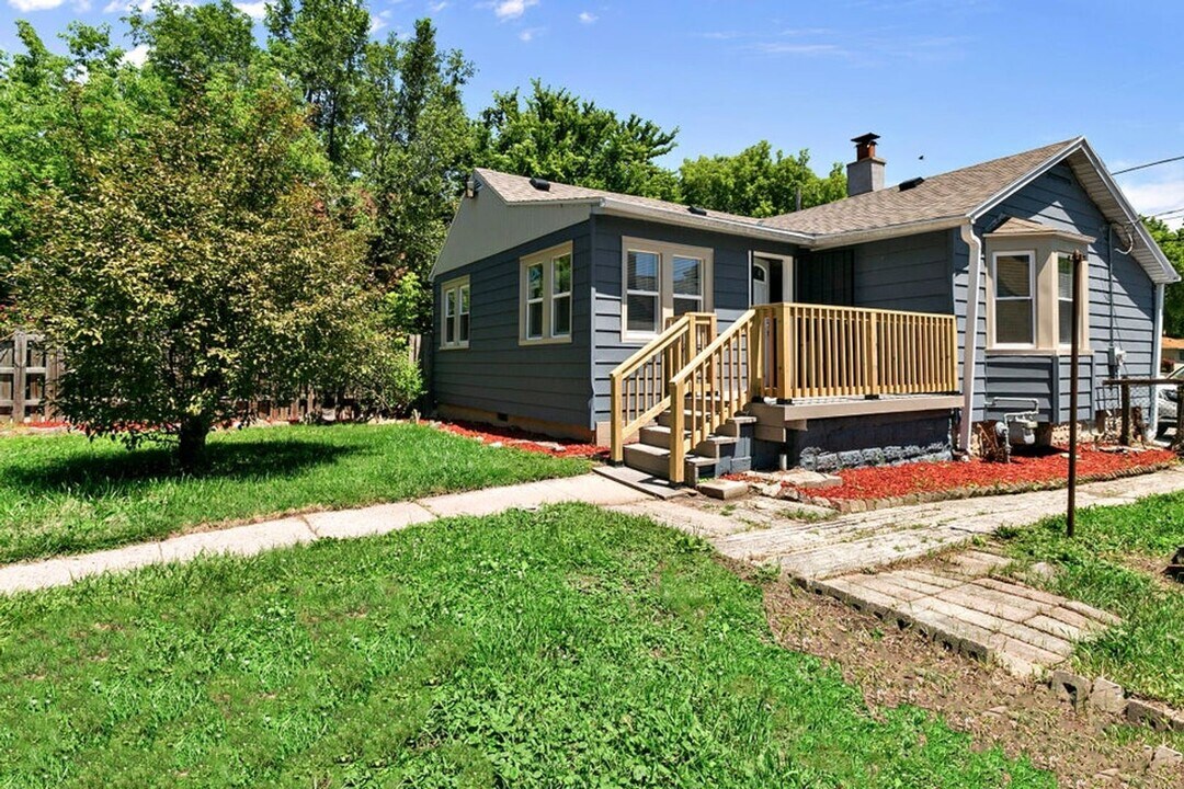 5356 N 48th St in Milwaukee, WI - Building Photo