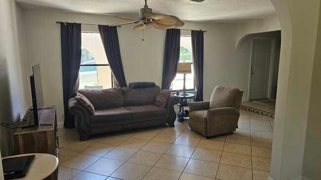 57 SW 15th Ct in Boca Raton, FL - Building Photo - Building Photo