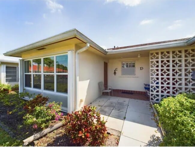 4515 NW 3rd Ct in Delray Beach, FL - Building Photo - Building Photo