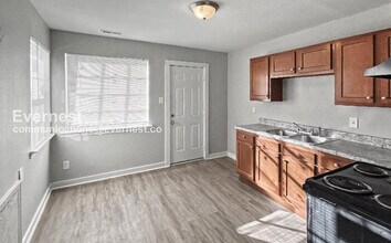 1018 4th Ave W in Birmingham, AL - Building Photo - Building Photo