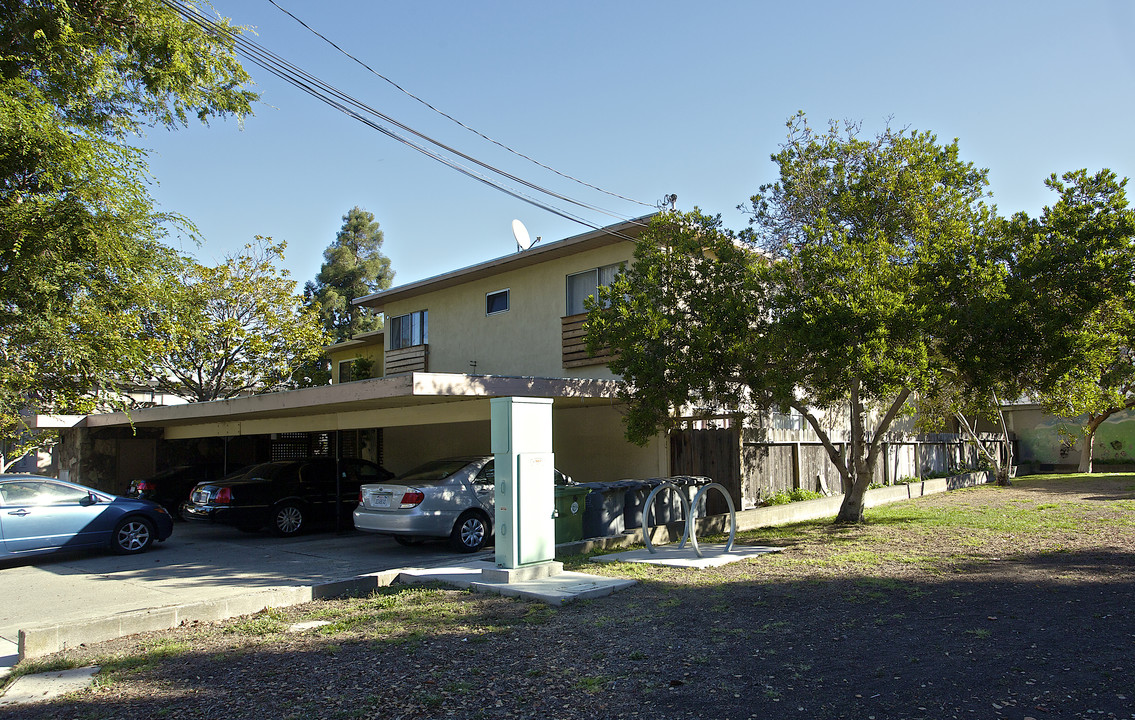 3442 Santa Clara Ave in El Cerrito, CA - Building Photo