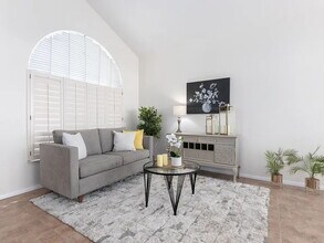 14350 Classique Way in San Diego, CA - Building Photo - Building Photo