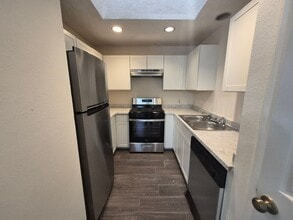 1105 Ash Cove in Austin, TX - Building Photo - Building Photo
